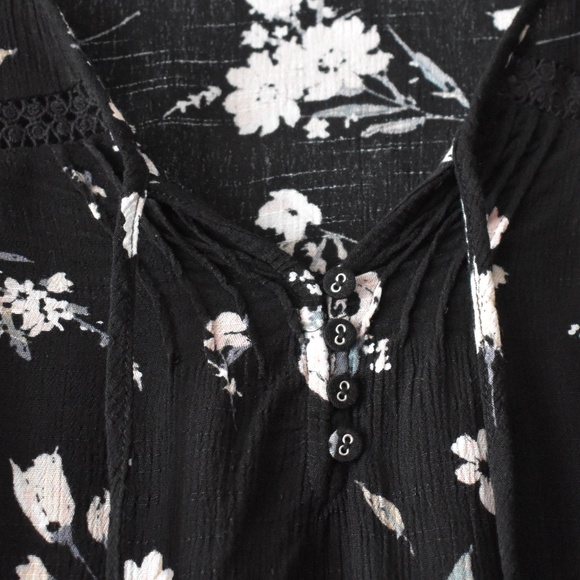 American Rag - Woman's Peasant Blouse/M - Black, Pink Floral Long Sleeve Crochet - Picture 3 of 6